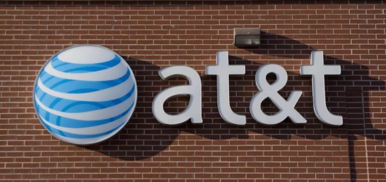 Who Owns AT&T? Vanguard, BlackRock & Largest US Telecom (2026)