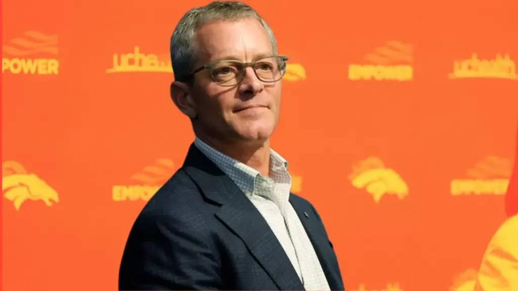 Who is the Owner of the Denver Broncos? 3 Greg Penner (Controlling Owner; Owner & CEO) of the Denver Broncos