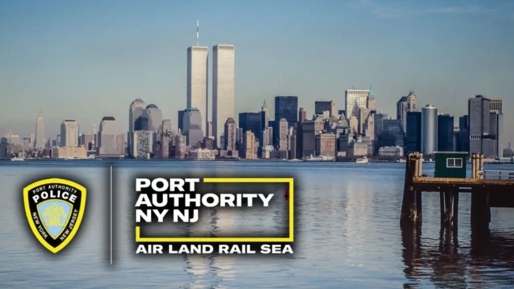 Who is the Owner of Twin Towers? 2 Port Authority of NY & NJ, legal owner of the Twin Towers