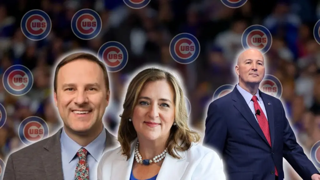 Who is the Owner of Chicago Cubs? 2 Family shareholders of Chicago Cubs