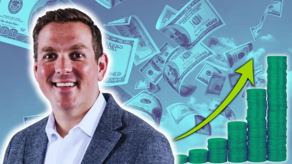 Who is the Owner of the San Antonio Spurs? 3 Peter J. Holt Net Worth