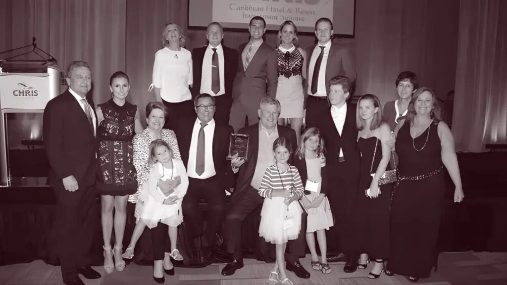 Who is the Owner of Sandals Resorts? 2 Stewart Family, Owner of Sandals Resorts