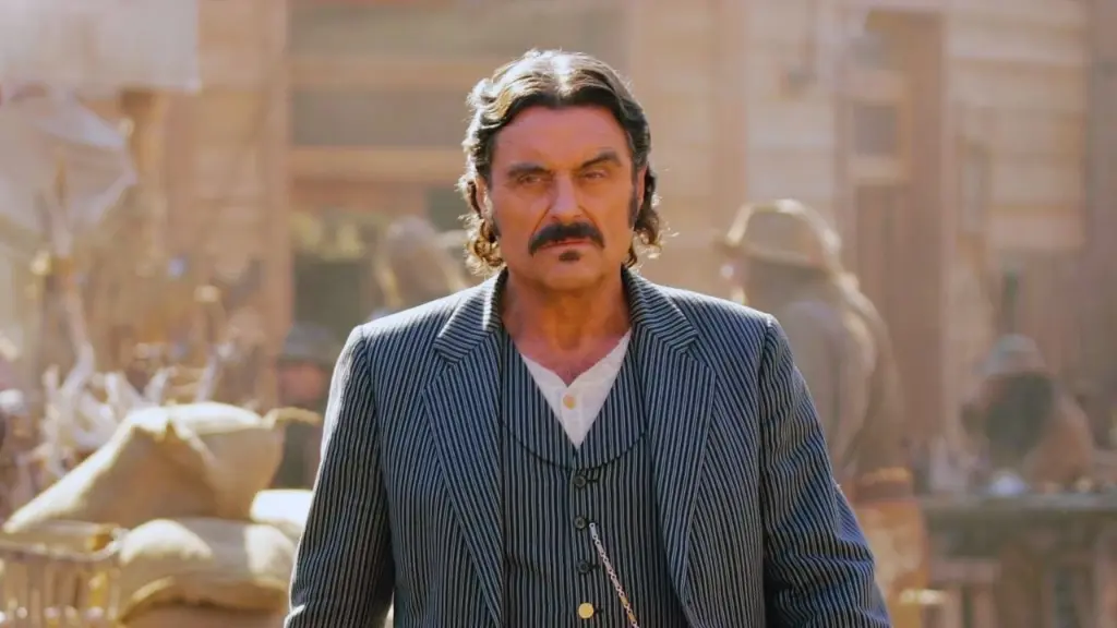 Who is the Owner of Gem Saloon on Deadwood? 3 Al Swearengen, Owner of Gem Saloon on Deadwood