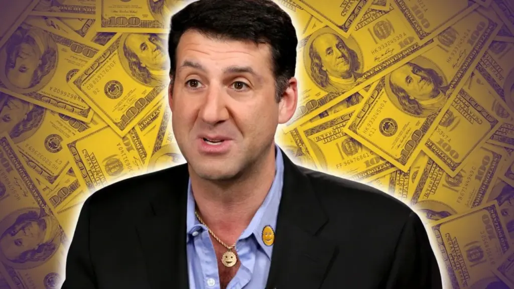 Aaron Krause Net worth