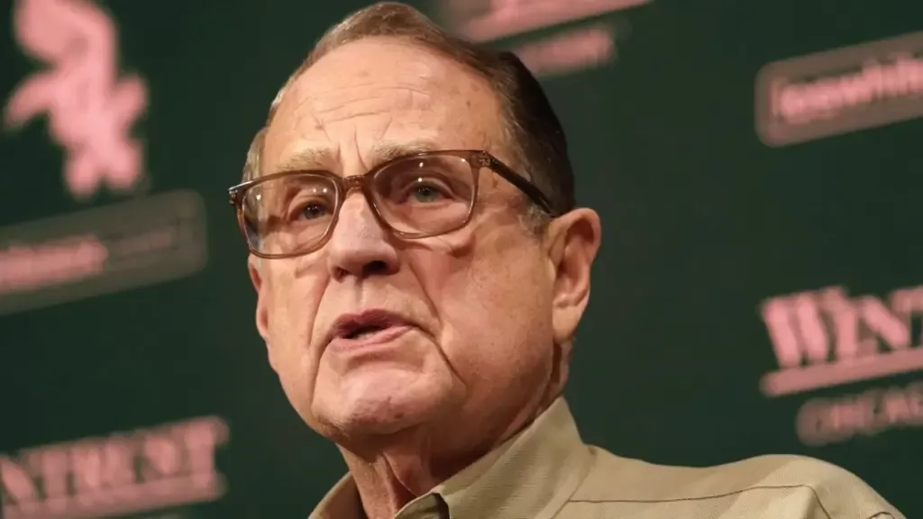 Who is the Owner of Chicago White Sox? 2 Jerry Reinsdorf, Owner of Chicago White Sox