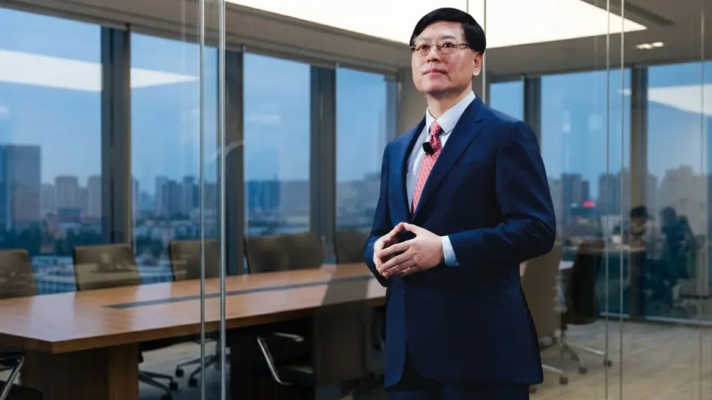 Who Is the Owner of Lenovo? The Full Ownership Story (2026) 1 Yang Yuanqing — The Man Who Really Runs Lenovo